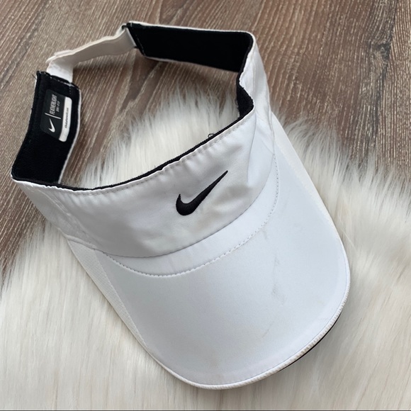 Nike Accessories - Nike Sunvisor